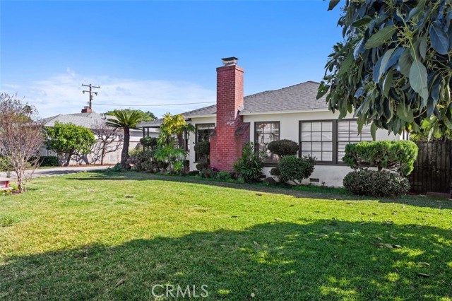 Detail Gallery Image 5 of 37 For 738 Stonehurst Dr, Altadena,  CA 91001 - 2 Beds | 1 Baths