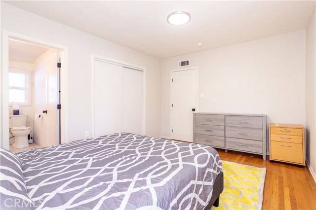 Detail Gallery Image 7 of 17 For 8534 Bothwell Rd, Northridge,  CA 91324 - 4 Beds | 2 Baths