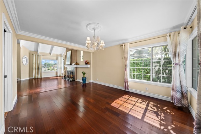 213 E Borromeo Avenue, Placentia CA: https://media.crmls.org/medias/6e06802d-769f-43bf-b42f-7ccee6795be1.jpg