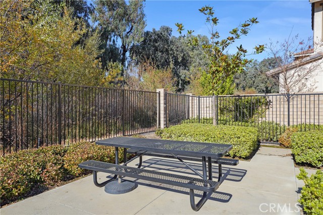 Detail Gallery Image 22 of 30 For 19714 Kamm Ct, Canyon Country,  CA 91351 - 3 Beds | 2/1 Baths