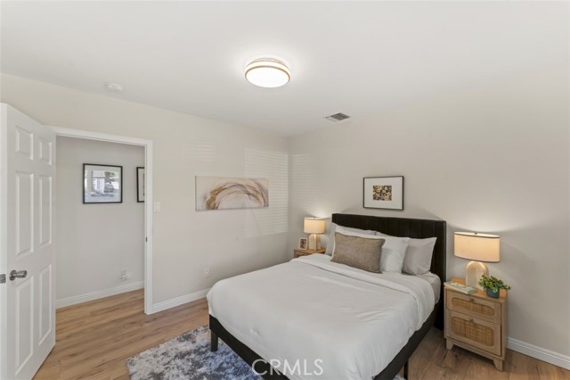 Detail Gallery Image 19 of 44 For 17008 Hartland St, Lake Balboa,  CA 91406 - 4 Beds | 2 Baths
