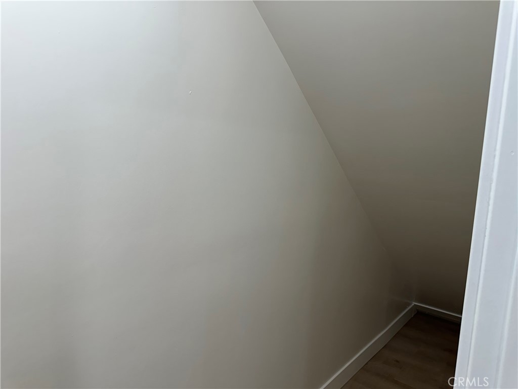 https://media.crmls.org/medias/6e0781b0-4cf7-4c25-b27f-b3234ee7b80c.jpg?preset=X-Large