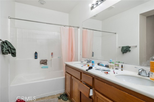 Detail Gallery Image 15 of 15 For 26335 Iris Ave #D,  Moreno Valley,  CA 92555 - 3 Beds | 2 Baths