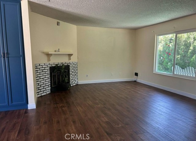 16792 Nisqualli Road, Victorville, California 92395, 2 Bedrooms Bedrooms, ,1 BathroomBathrooms,Residential Lease,For Rent,16792 Nisqualli Road,CRHD25156748