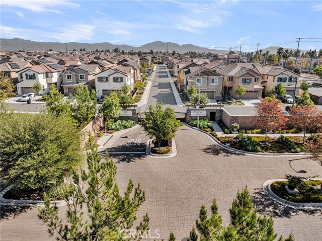 Detail Gallery Image 21 of 37 For 16064 Symphony Ln, Fontana,  CA 92336 - 4 Beds | 3 Baths