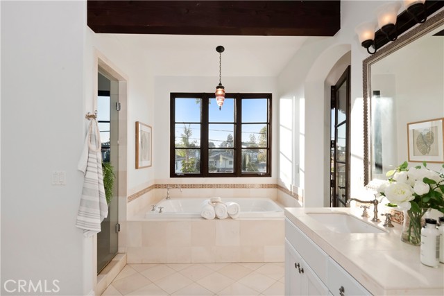 1725 Oak Avenue, Manhattan Beach, California 90266, 4 Bedrooms Bedrooms, ,4 BathroomsBathrooms,Residential,Sold,Oak,SB21251679