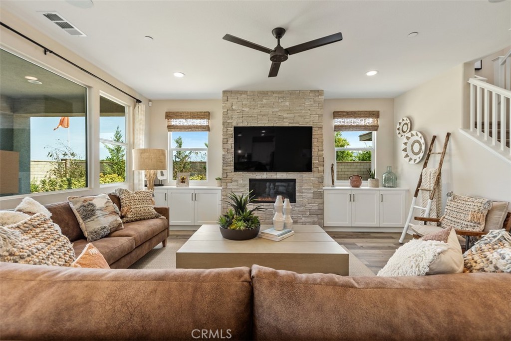 1293 Alabaster Avenue, Hemet, CA 92545