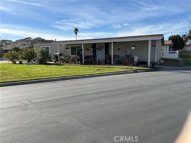 Detail Gallery Image 1 of 6 For 13381 Magnolia Ave #127,  Corona,  CA 92879 - 3 Beds | 2 Baths