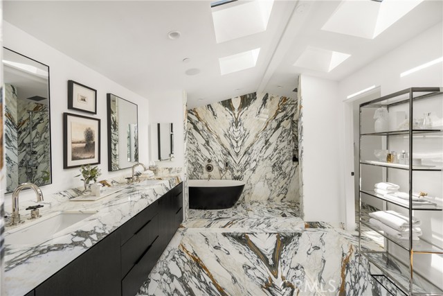 412 29th Street, Newport Beach CA: https://media.crmls.org/medias/6e0aff46-44e7-4550-bd5b-fded85e20caa.jpg