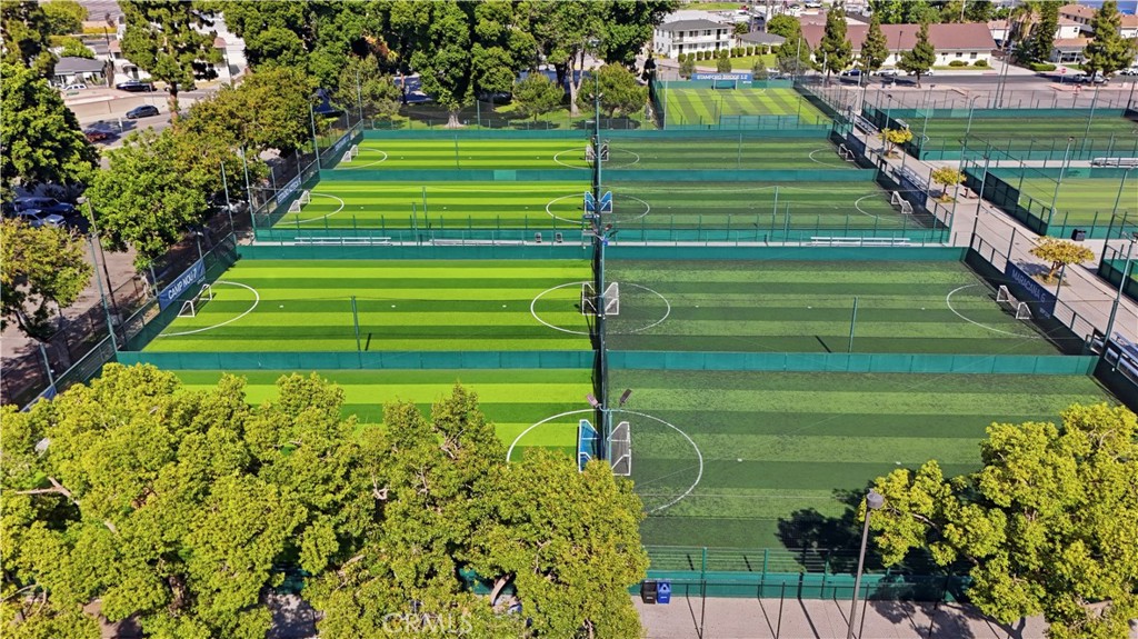 https://media.crmls.org/medias/6e0b0483-a82c-4856-9291-ae520f9f608c.jpg?preset=X-Large