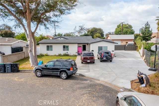 Detail Gallery Image 31 of 52 For 13611 Glenhaven Dr, Garden Grove,  CA 92843 - 8 Beds | 5 Baths