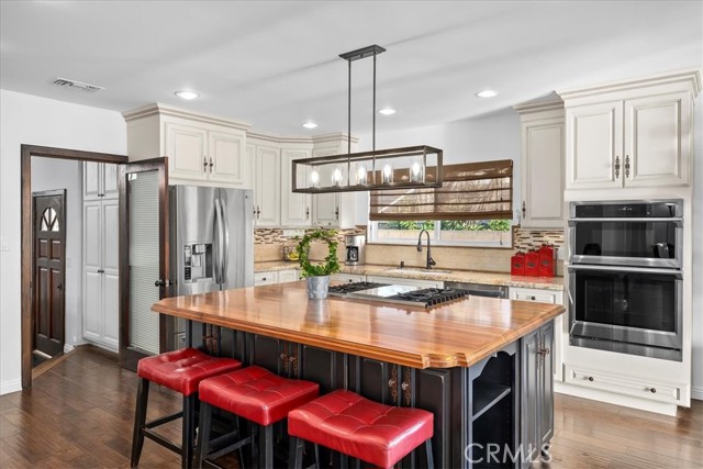 2407 Hawkins Avenue, Redondo Beach, California 90278, 4 Bedrooms Bedrooms, ,2 BathroomsBathrooms,Residential,Sold,Hawkins Avenue,SB22014736
