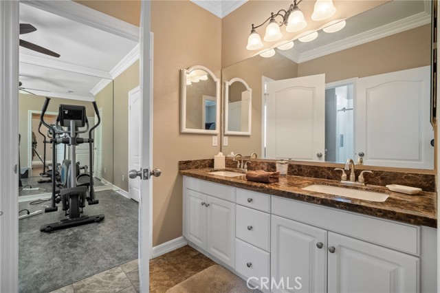 Detail Gallery Image 32 of 68 For 41713 Doverwood Ct, Lancaster,  CA 93536 - 5 Beds | 3/1 Baths