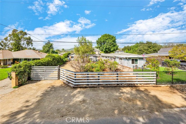 Detail Gallery Image 3 of 21 For 20101 E Clark Ave, Orange,  CA 92869 - 2 Beds | 1/1 Baths