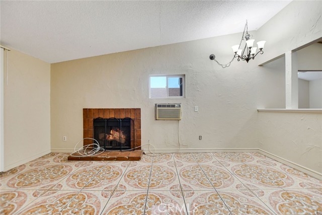Detail Gallery Image 9 of 32 For 3638 Candlewood, Corona,  CA 92879 - 4 Beds | 2 Baths