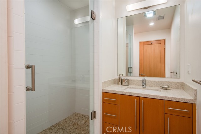 1211 Bayview Drive, Manhattan Beach, California 90266, 4 Bedrooms Bedrooms, ,4 BathroomsBathrooms,Residential,Sold,Bayview,SB21169008