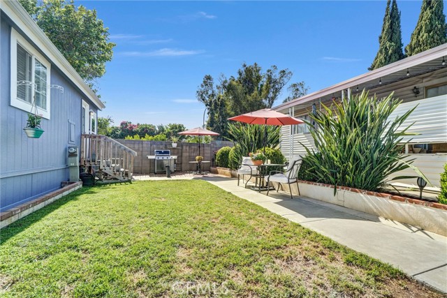 Detail Gallery Image 3 of 32 For 1051 Site Dr #51,  Brea,  CA 92821 - 3 Beds | 2 Baths