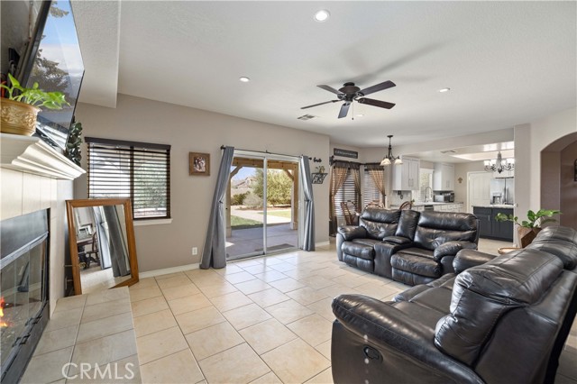 Detail Gallery Image 22 of 50 For 44235 Westridge, Lancaster,  CA 93536 - 5 Beds | 3 Baths