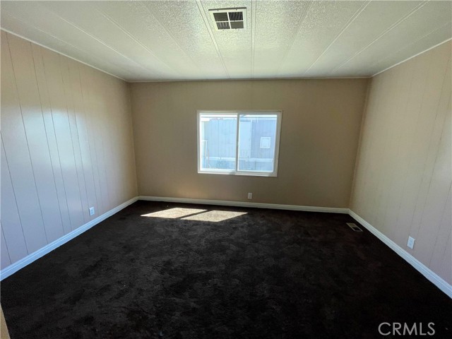 Detail Gallery Image 18 of 27 For 22838 Bear Valley Rd #40,  Apple Valley,  CA 92308 - 3 Beds | 2 Baths