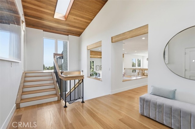 Detail Gallery Image 20 of 66 For 5204 Middlecrest Rd, Rancho Palos Verdes,  CA 90275 - 4 Beds | 3 Baths