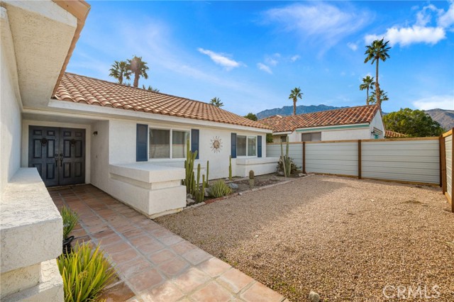 Detail Gallery Image 11 of 51 For 1479 E Francis Dr, Palm Springs,  CA 92262 - 3 Beds | 2 Baths