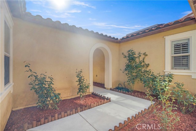 Detail Gallery Image 4 of 29 For 29916 Lomond Dr, Menifee,  CA 92585 - 4 Beds | 2/1 Baths