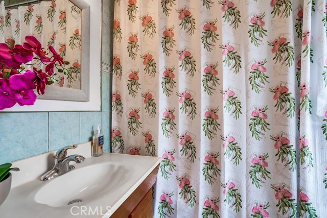 Detail Gallery Image 27 of 38 For 115 N Magnolia Court, Compton,  CA 90220 - 4 Beds | 2 Baths