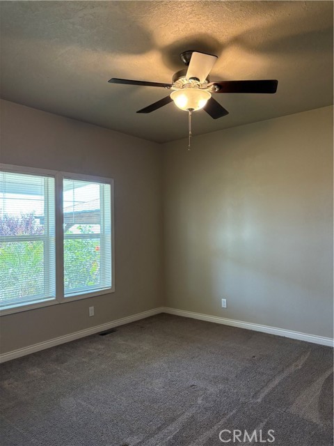 Detail Gallery Image 13 of 28 For 5548 Newland Rd, Paradise,  CA 95969 - 2 Beds | 2 Baths