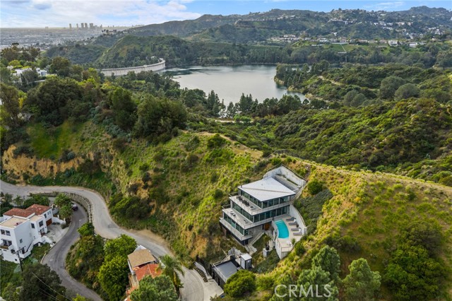 Detail Gallery Image 44 of 52 For 2917 Durand Dr, Los Angeles,  CA 90068 - 3 Beds | 2/1 Baths