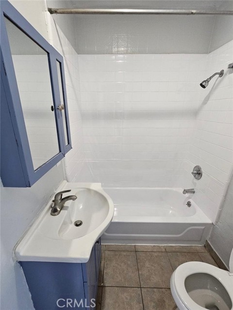 Detail Gallery Image 12 of 21 For 260 E Garvey Ave, Monterey Park,  CA 91755 - 4 Beds | 3 Baths