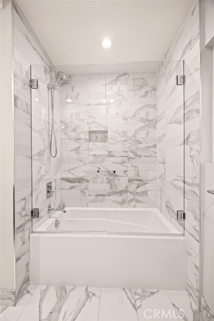 Detail Gallery Image 32 of 71 For 321 Wonderview Dr, Glendale,  CA 91202 - 4 Beds | 3 Baths