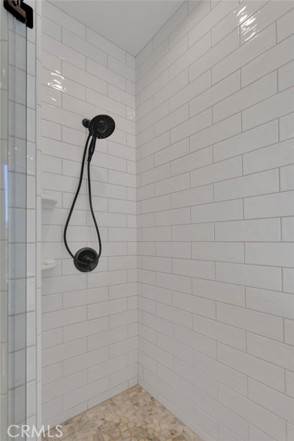 Detail Gallery Image 32 of 71 For 8357 Macron, Oak Hills,  CA 92344 - 4 Beds | 3 Baths