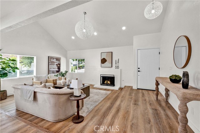 Image 11 of 53 For 921 Dahlia Avenue