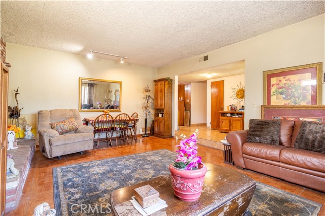 Detail Gallery Image 1 of 30 For 16632 Nordhoff St, North Hills,  CA 91343 - 4 Beds | 2 Baths