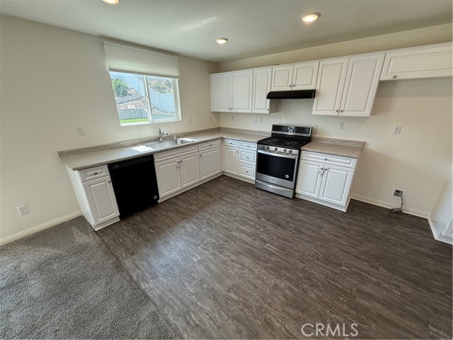 672 Suukat Court, San Jacinto CA: https://media.crmls.org/medias/6e1606a4-d985-4cdc-b648-1082e86610e9.jpg