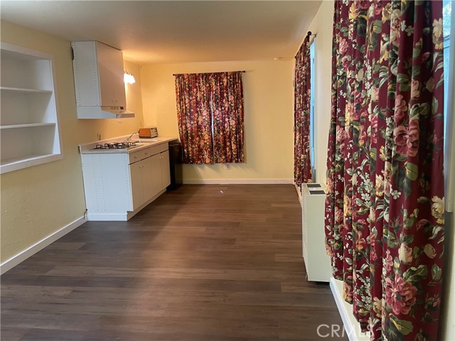 652 Knoll Drive, Crestline CA: https://media.crmls.org/medias/6e162ccb-30b1-4501-8422-ecde3f9188f2.jpg