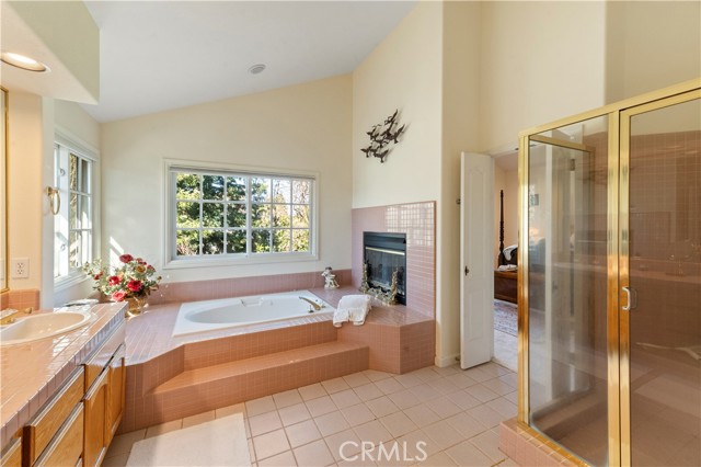 Detail Gallery Image 34 of 47 For 1811 Maiden Ln, Petaluma,  CA 94954 - 5 Beds | 3 Baths