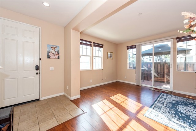 Detail Gallery Image 2 of 17 For 10373 via Palma, Montclair,  CA 91763 - 3 Beds | 3 Baths
