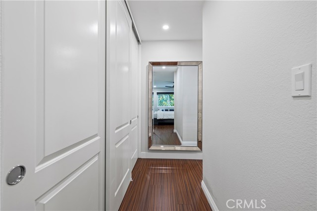 Detail Gallery Image 22 of 46 For 10061 Melinda Way #2,  Northridge,  CA 91325 - 2 Beds | 2/1 Baths