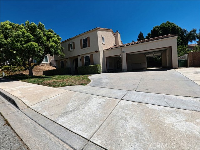 Detail Gallery Image 11 of 55 For 7447 Glen Oaks, Highland,  CA 92346 - 4 Beds | 3 Baths