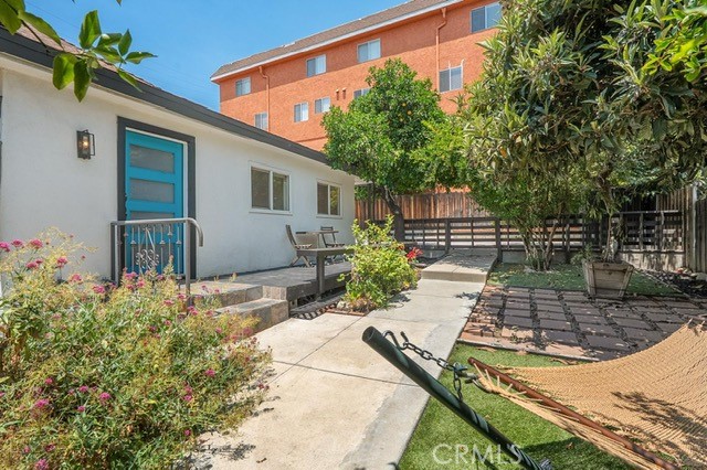 3501 Figueroa, Los Angeles CA: https://media.crmls.org/medias/6e171762-1791-4e25-9955-39764c26486a.jpg
