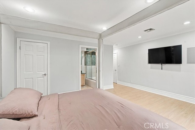 5320 Louise Avenue photo 35