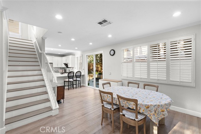 165 Church Place, Irvine CA: https://media.crmls.org/medias/6e189959-5591-49a8-b6b6-cdc04903071b.jpg