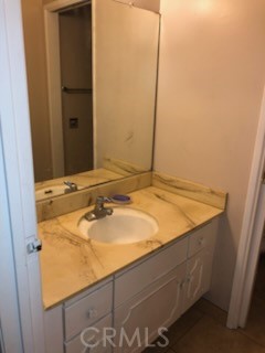 Detail Gallery Image 9 of 21 For 1851 W Glenoaks Ave #C,  Anaheim,  CA 92801 - 3 Beds | 2 Baths