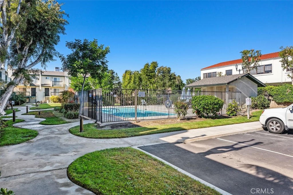 MLS #OC25250901 image #30