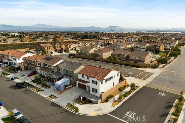 Detail Gallery Image 42 of 45 For 16995 Red Tail Ln, Fontana,  CA 92336 - 3 Beds | 2/1 Baths