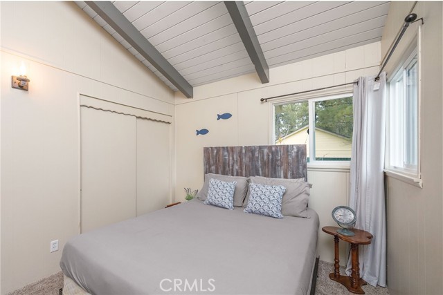 Detail Gallery Image 21 of 44 For 39054 Bayview Ln, Big Bear Lake,  CA 92315 - 3 Beds | 1/1 Baths