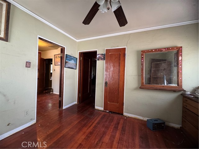 Detail Gallery Image 5 of 17 For 419 N Mott, Los Angeles,  CA 90033 - 5 Beds | 3 Baths