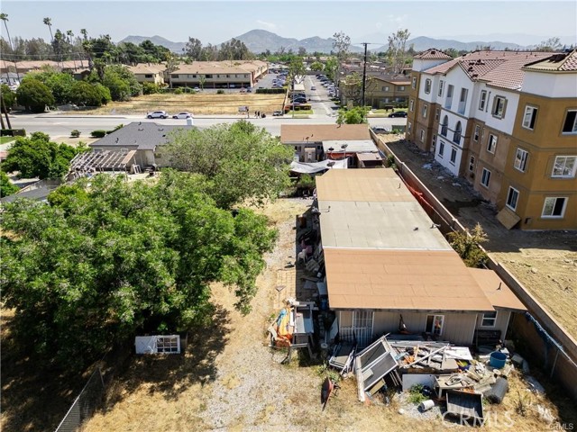 Detail Gallery Image 11 of 21 For 16246 Arrow Bld, Fontana,  CA 92335 - 1 Beds | 1 Baths