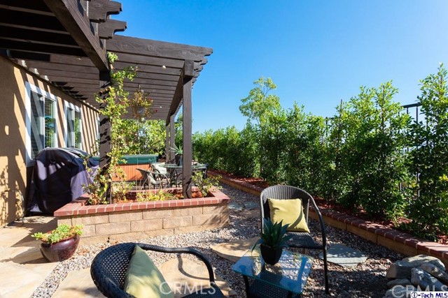 Detail Gallery Image 17 of 19 For 10040 Meritage Ct, Sun Valley,  CA 91352 - 4 Beds | 3 Baths